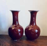 Par de vasos de porcelana chinesa sangue de boi