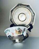 Tigela porcelana Chinesa com pires e suporte de prata