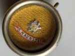 Relicário  S. Mauritii., São Maurício com selo de lacre marcado 1939