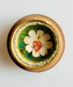 Duas caixas relicários de madeira com diversas relíquias de mártires e santos - Image 7